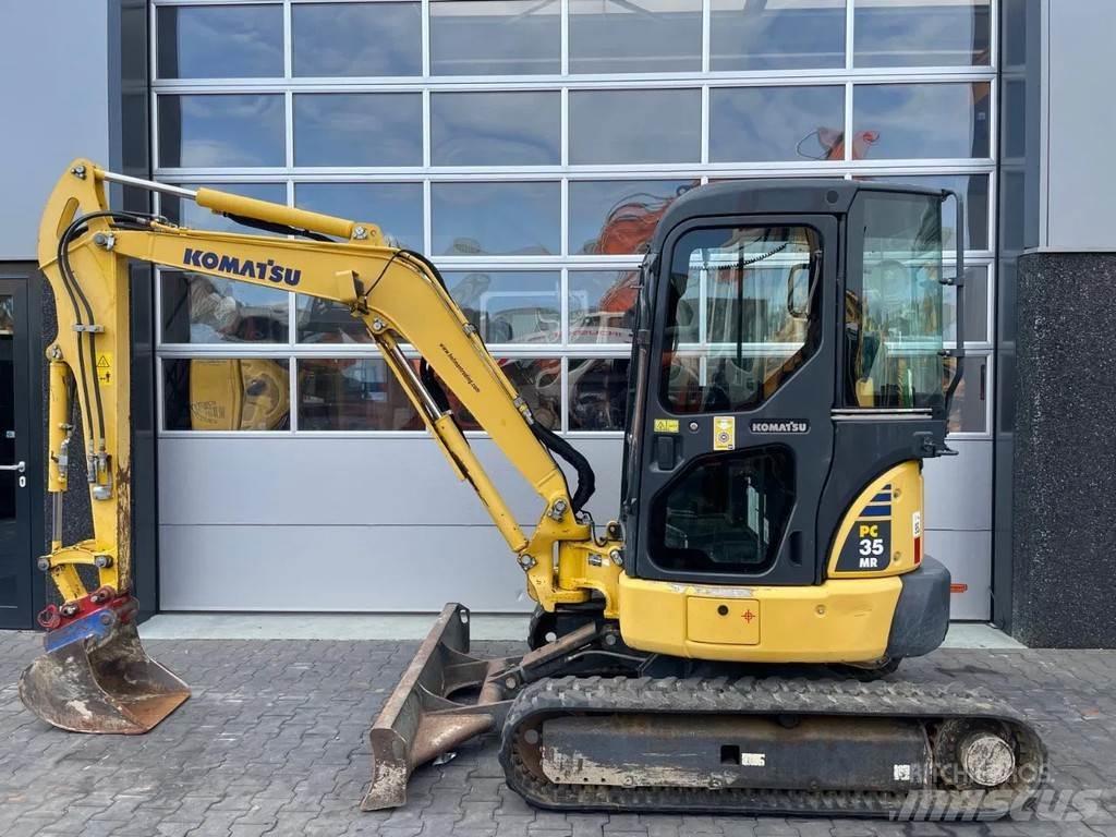 Komatsu PC35MR-3 小型挖掘机