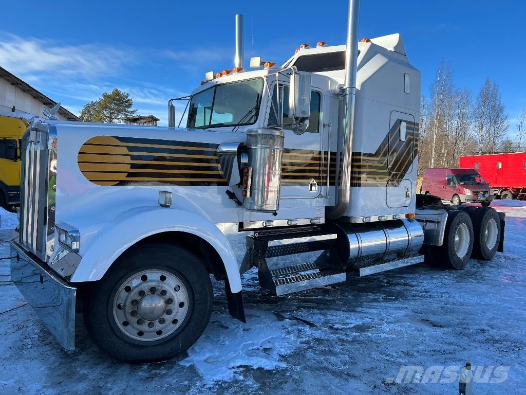 Kenworth W 900 L 牵引车