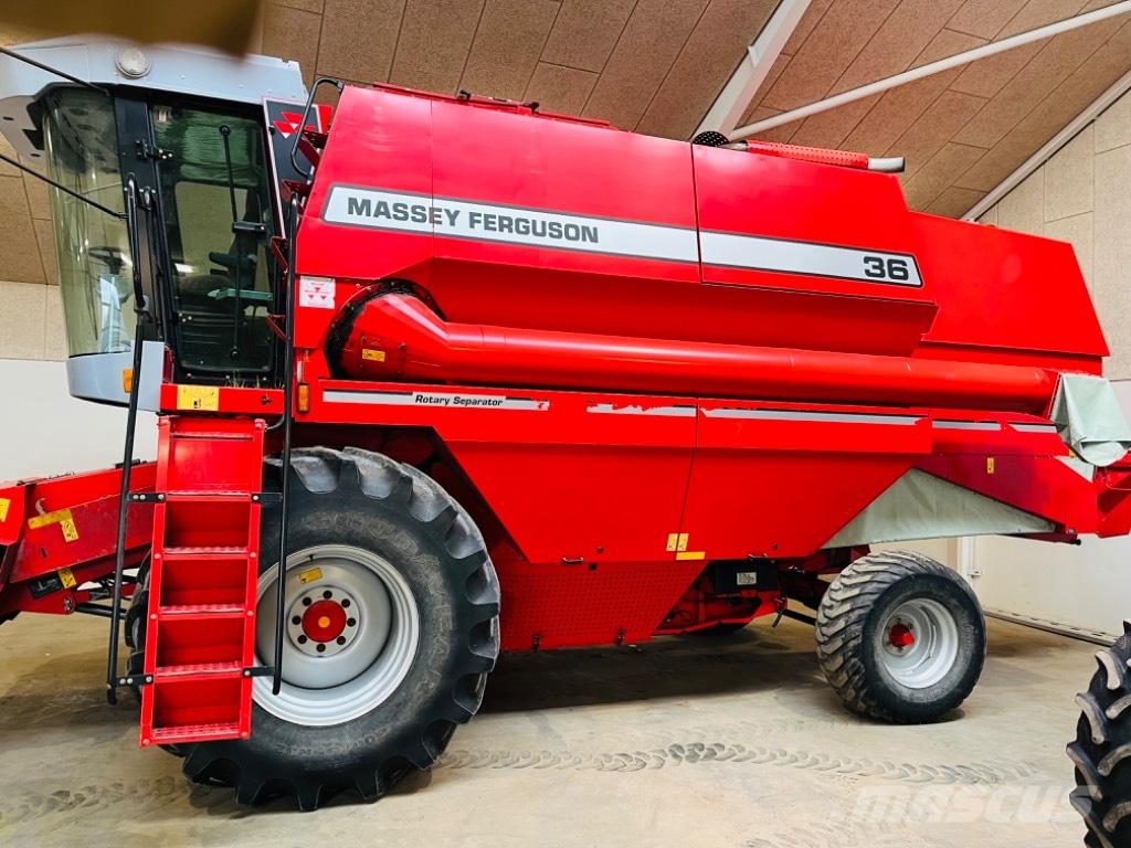 Massey Ferguson 36 联合收割机