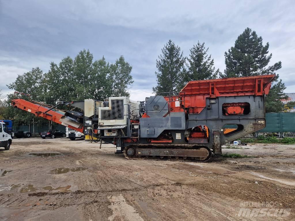 Sandvik QJ 341 移动式破碎机