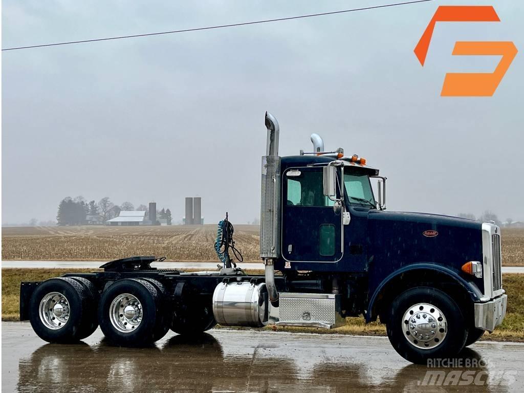 Peterbilt 367 牵引车