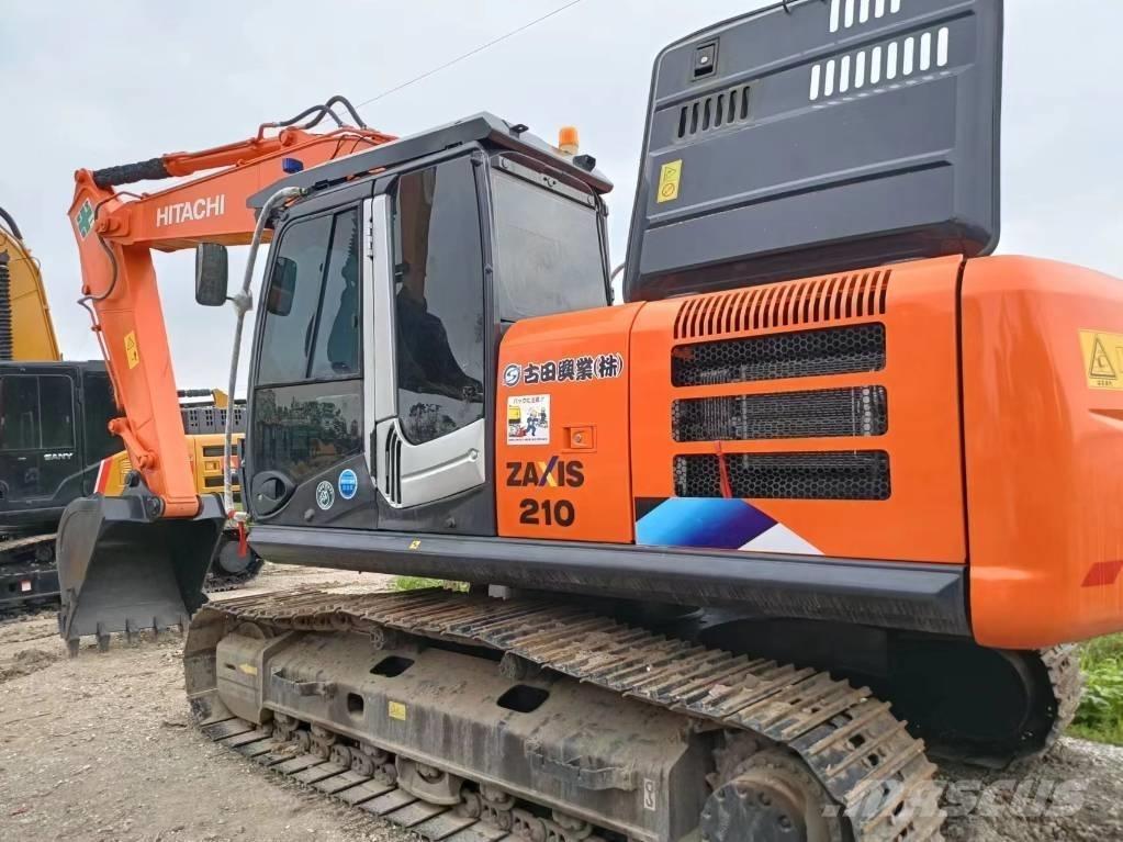 Hitachi ZX210 履带挖掘机