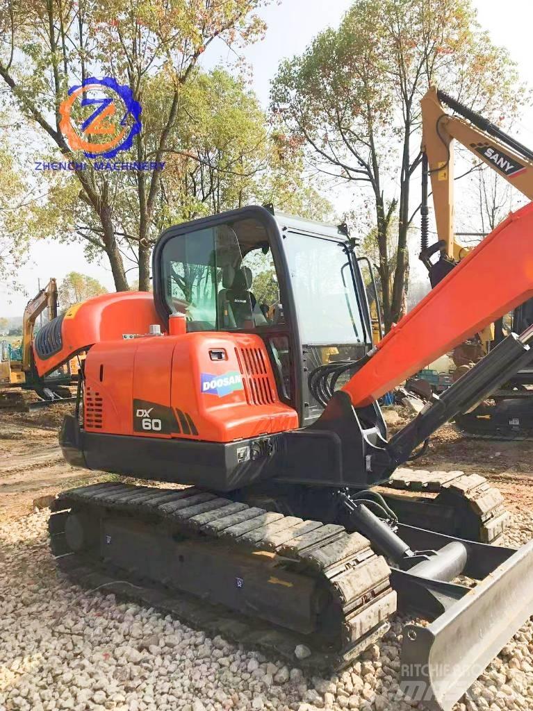 Doosan DX 60 小型挖掘机