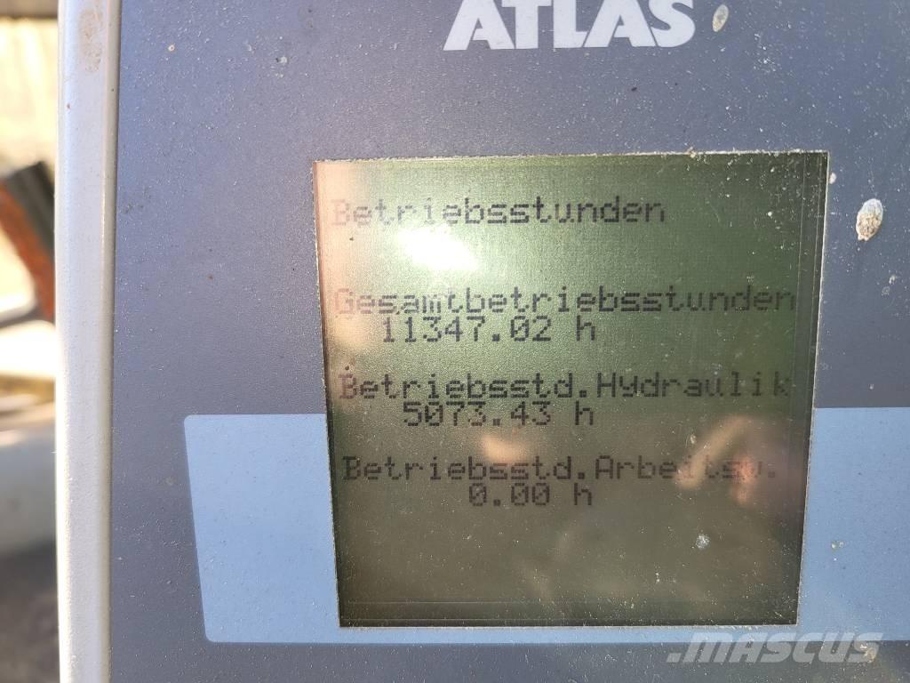 Atlas 340 LC 收割机