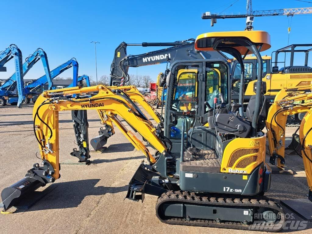 Hyundai R17Z-9AK 小型挖掘机