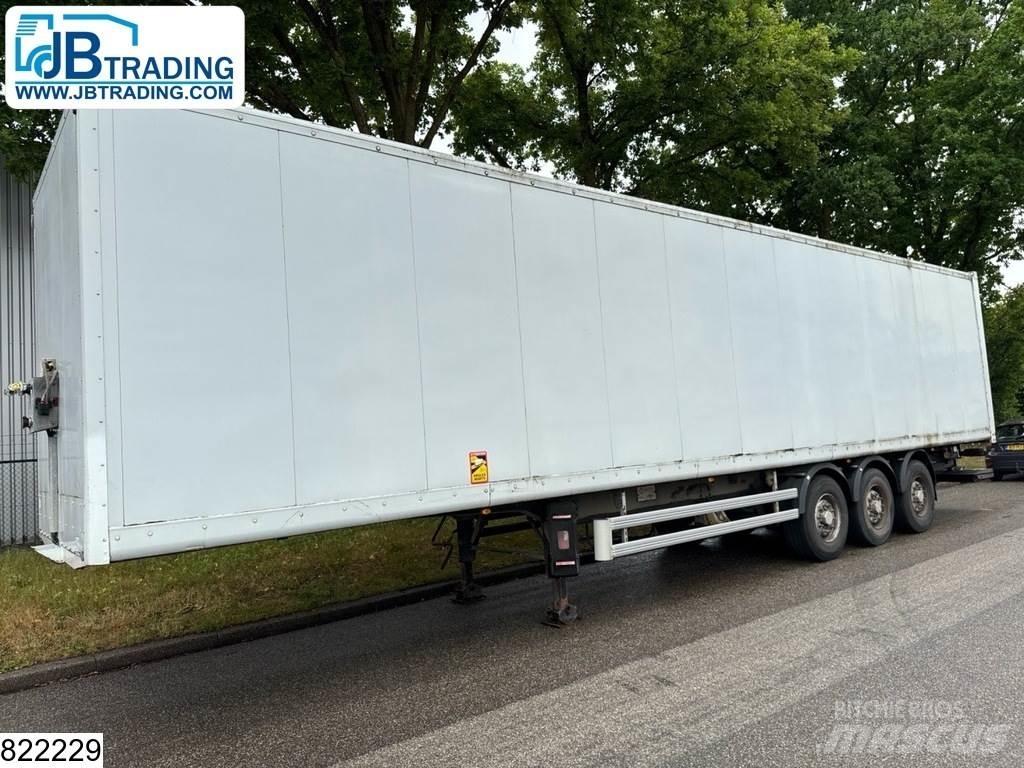 Samro gesloten bak 半挂厢式车