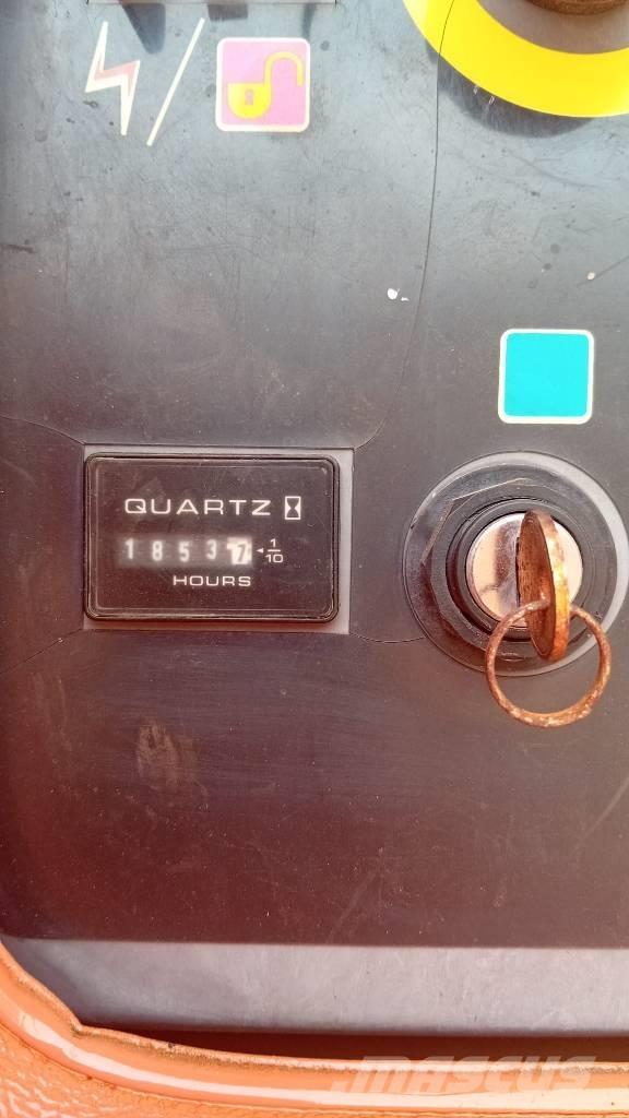 JLG 660 SJC 直臂高空工作平台