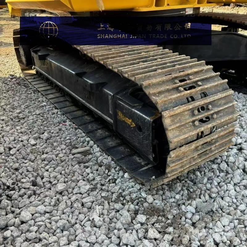 Komatsu PC 200 履带挖掘机