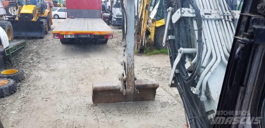 Takeuchi TB180 其他装载挖掘装置和配件