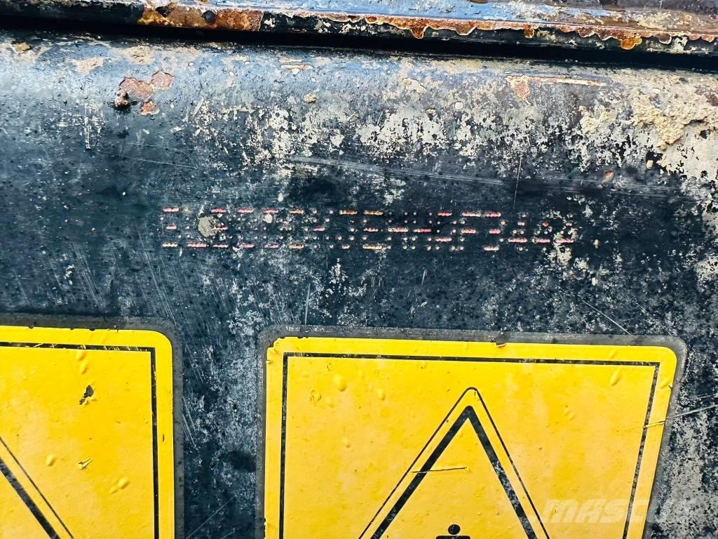 JCB 3 T ST 翻斗车\公路型自卸车