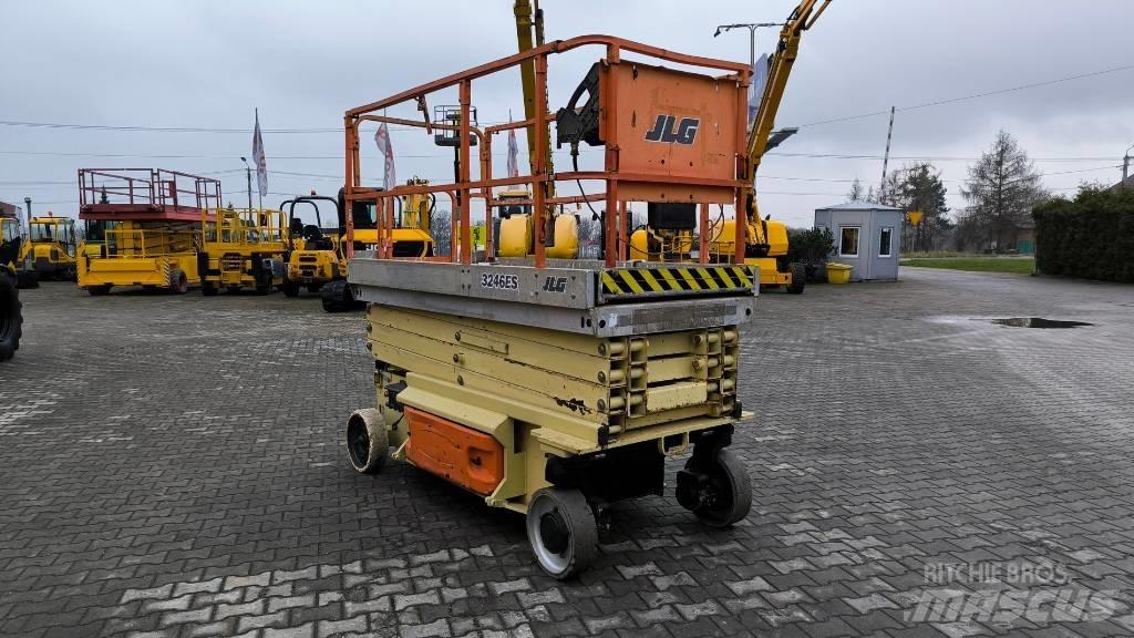 JLG 3246 ES 剪叉式升降机