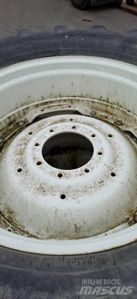 Firestone 540/65R_34 轮胎、车轮、轮圈