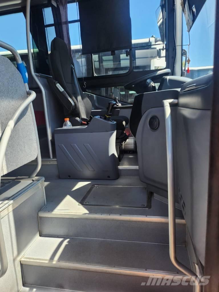 Iveco Crossway 公路客运汽车