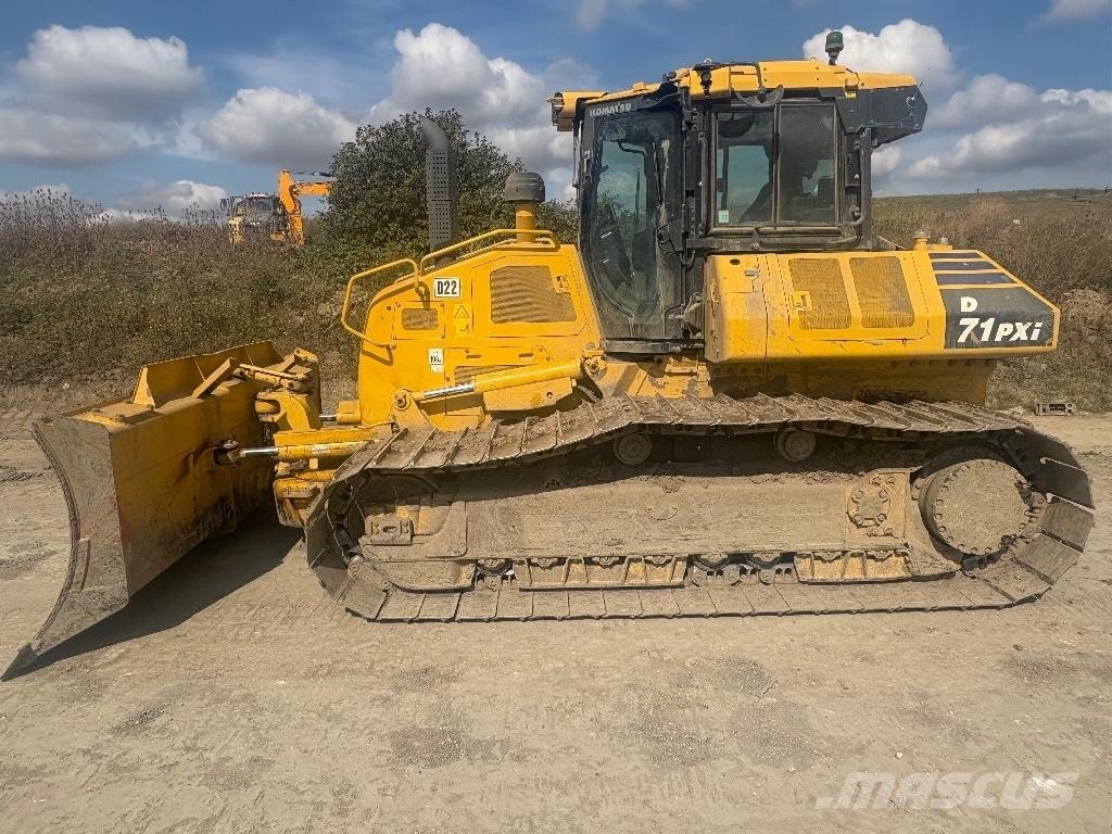Komatsu D71PXI-24 履带式推土机