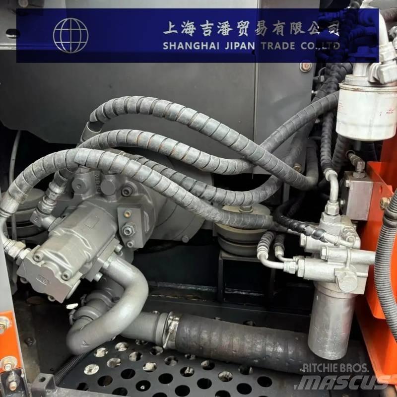 Hitachi ZX 60 小型挖掘机
