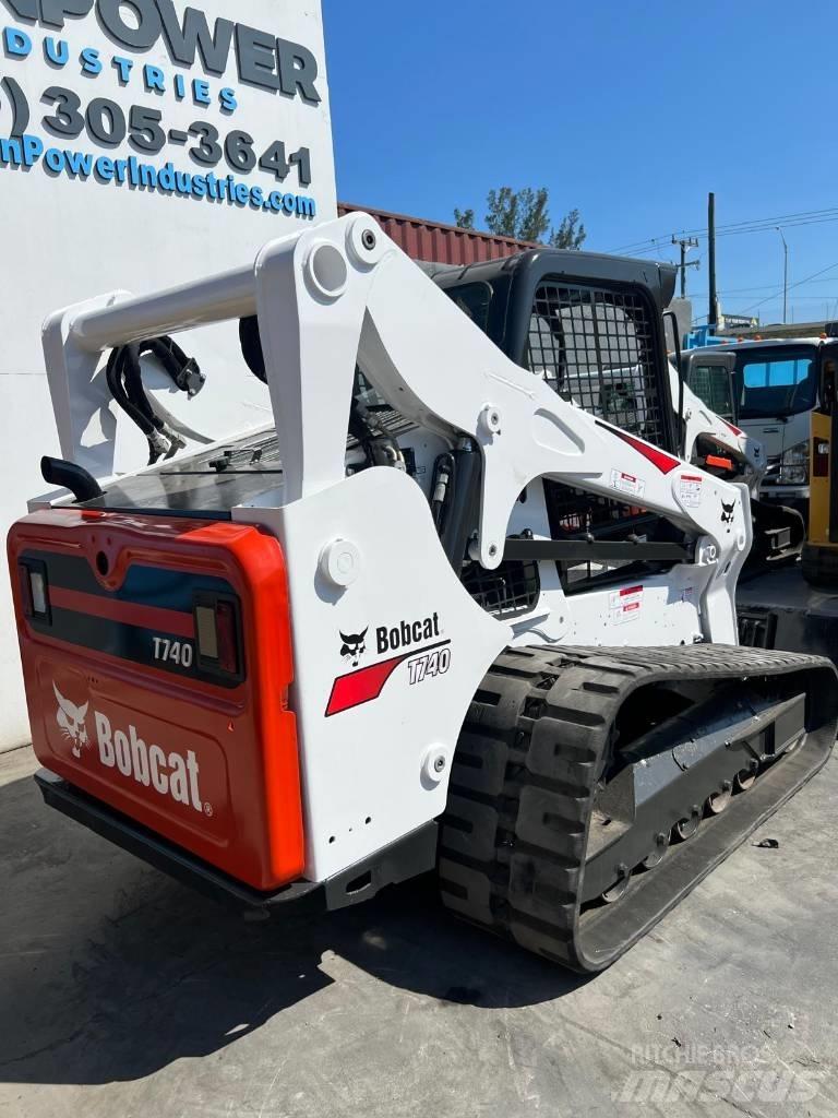 Bobcat T 740 滑移装载机