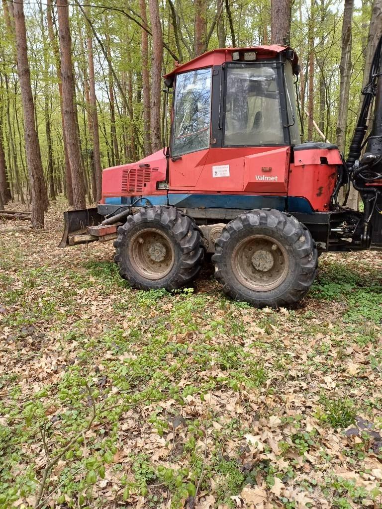 Valmet 840.2 集运机