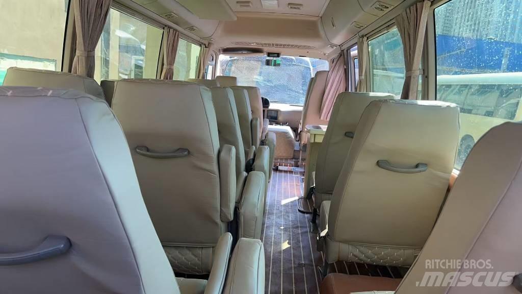 Toyota Coaster 公路客运汽车