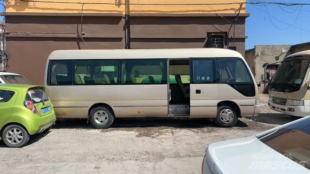 Toyota Coaster 公路客运汽车