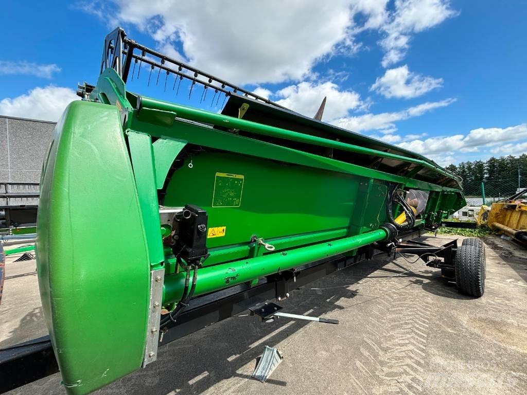 John Deere T 670 i 联合收割机