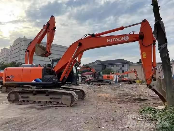 Hitachi ZX 250 履带挖掘机
