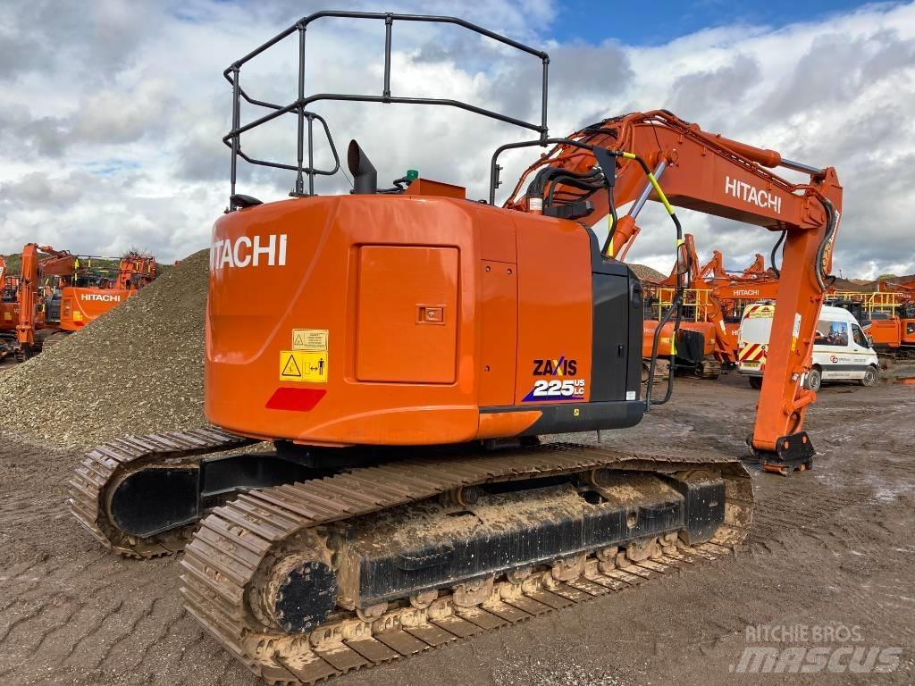 Hitachi ZX225USLC-6 履带挖掘机