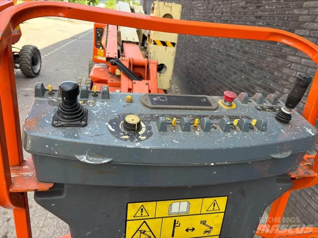 JLG E450AJ 曲臂高空工作平台