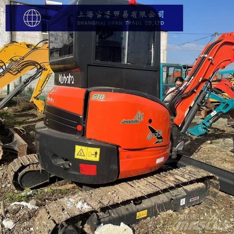 Kubota U 35 小型挖掘机