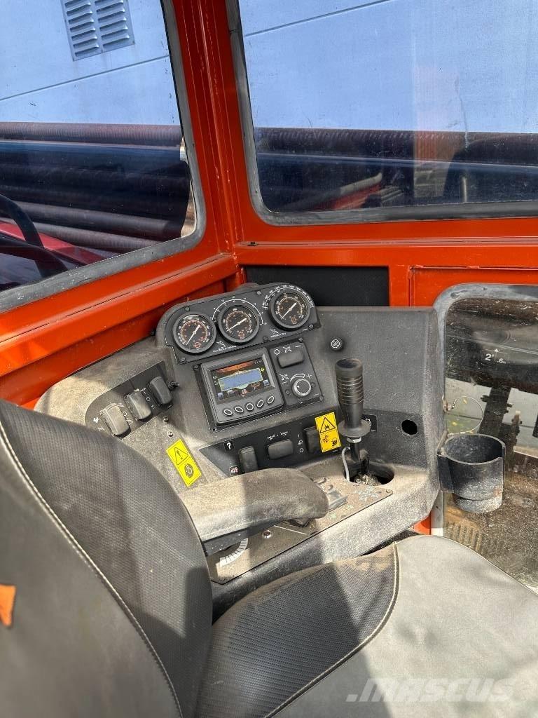 Ditch Witch JT 20 水平定向钻井设备