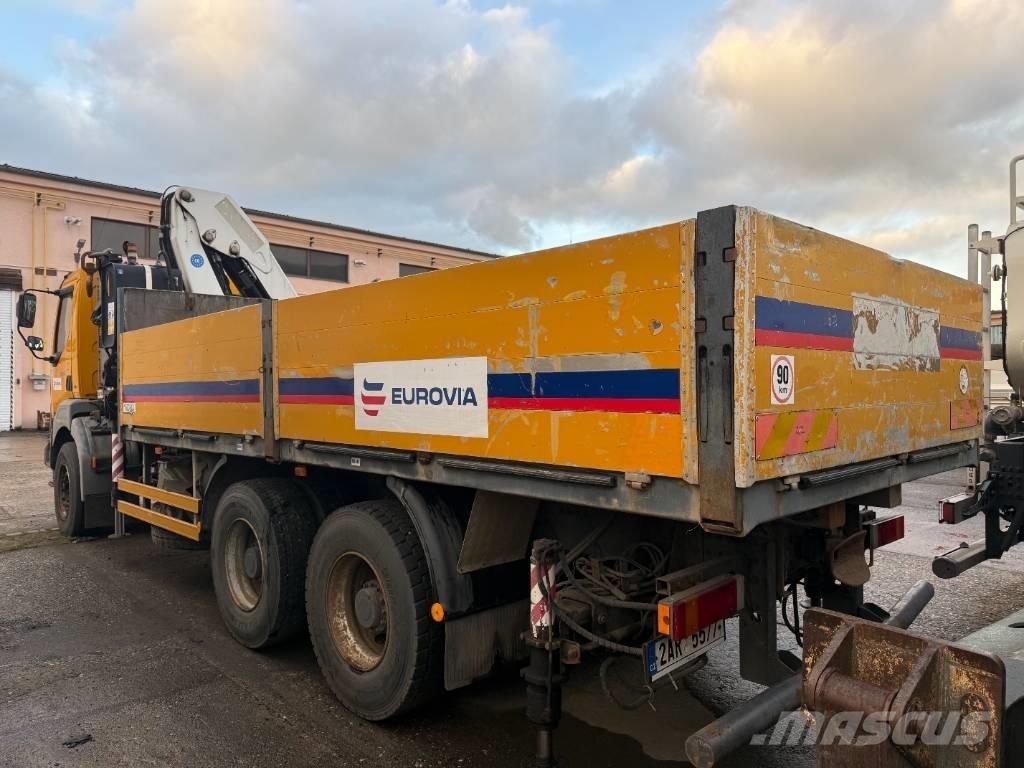 Renault Kerax 370.34 起重车