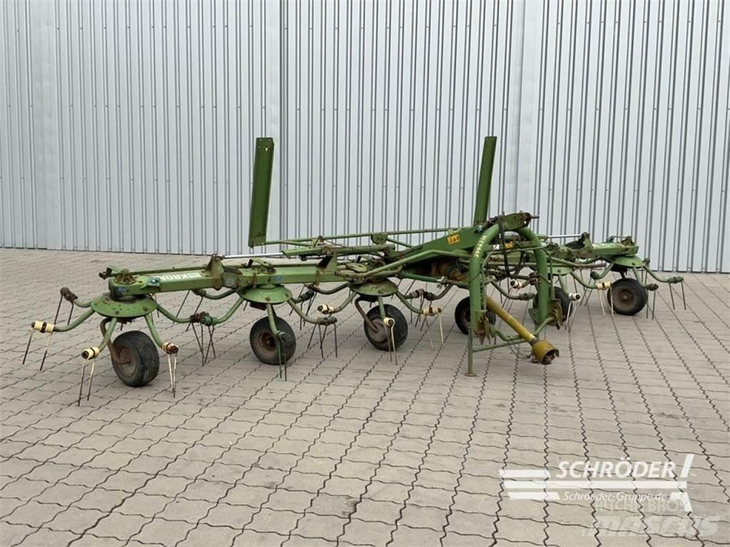 Krone KW 6.70/6 犁耙和摊草机