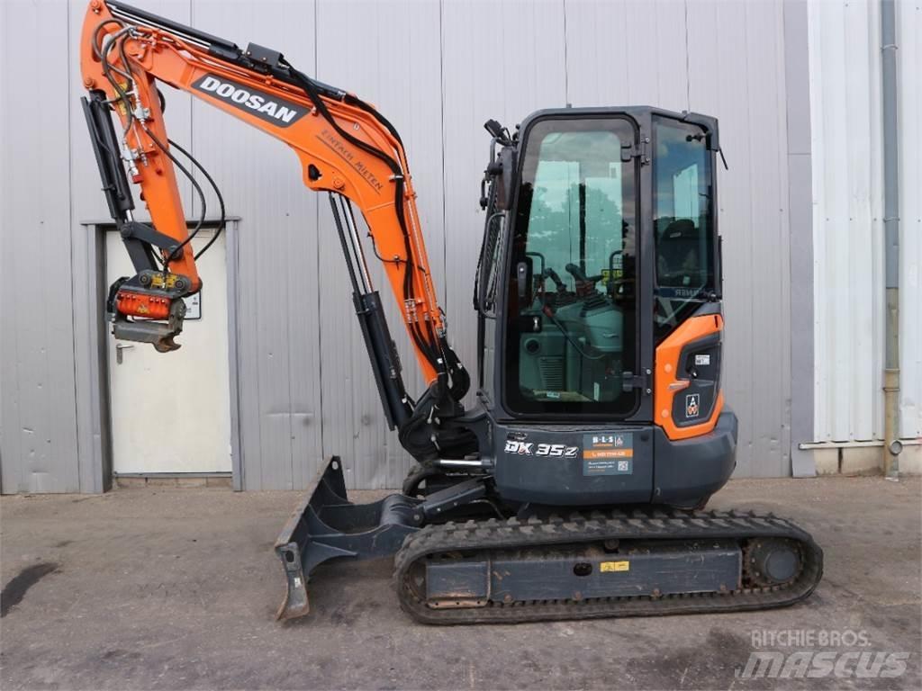 Doosan DX35Z-7 小型挖掘机