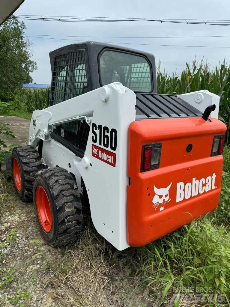 Bobcat S160 滑移装载机