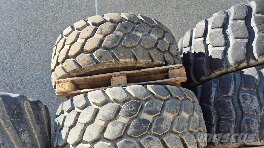 Bridgestone 23.5R25 轮胎、车轮、轮圈
