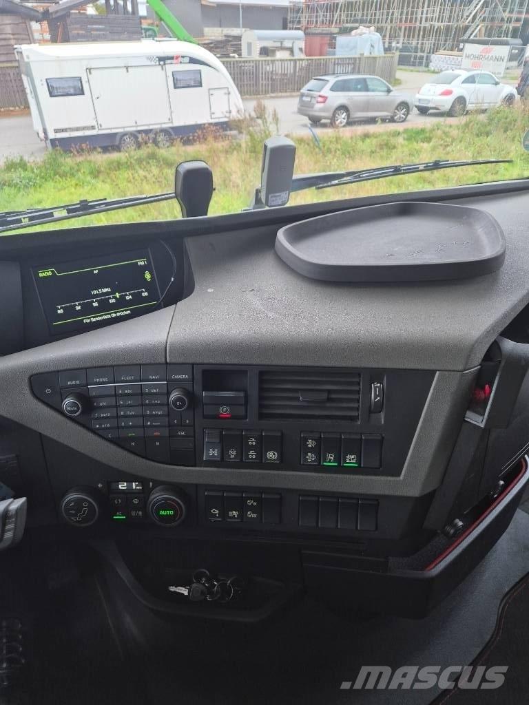 Volvo FH 460 6x4 木材运输车