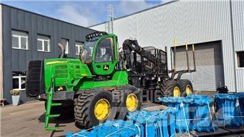 John Deere 1910 G 集运机