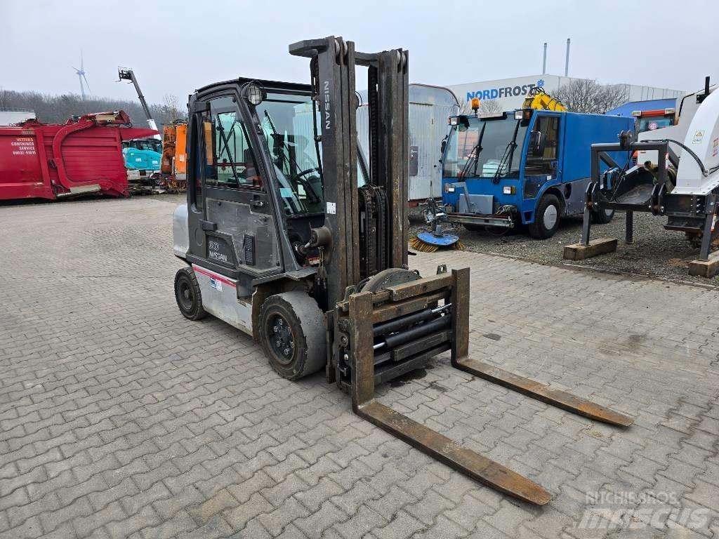 Nissan 30 YG1D2A30Q 柴油叉车