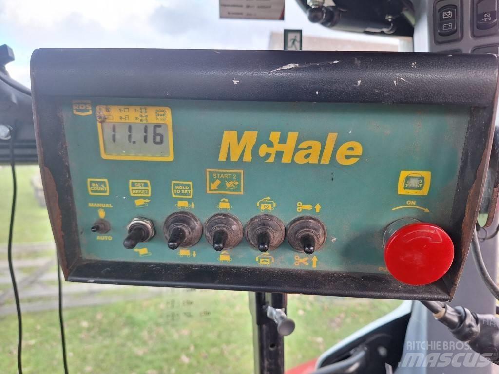 McHale 998 牧草包膜机