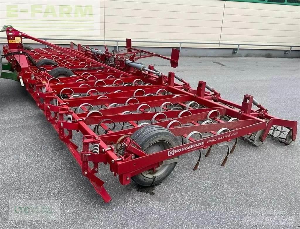 Kongskilde vm 3083 多功能条播机