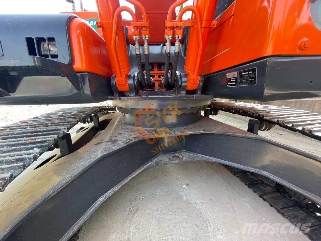 Doosan DX 225 LC 履带挖掘机