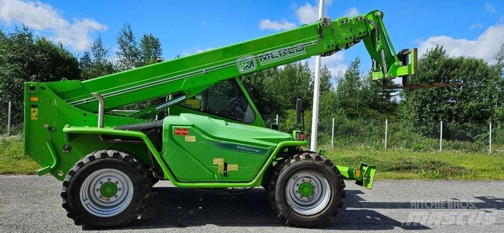 Merlo P40.17PLUS 伸缩臂叉装车|叉装车