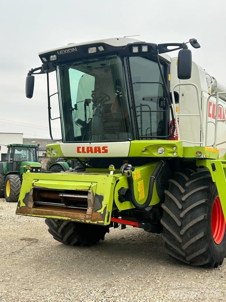 CLAAS Lexion 530 联合收割机