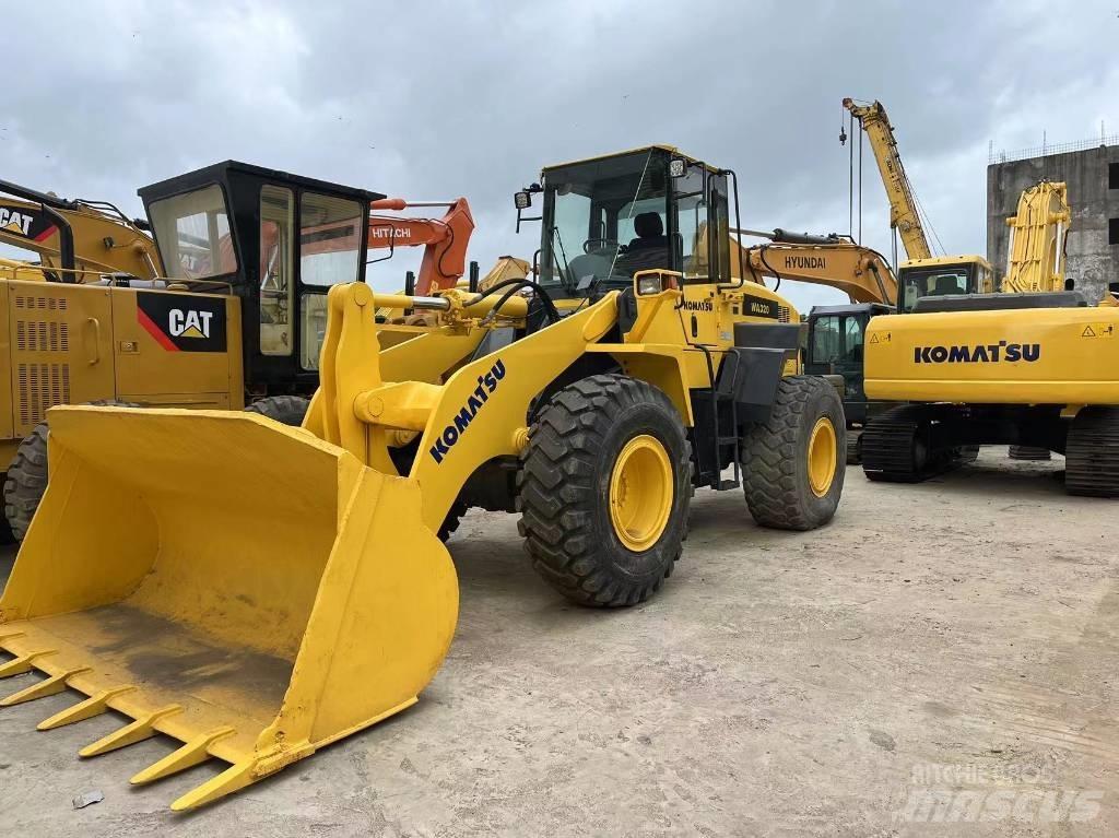 Komatsu WA 320-5 轮式装载机