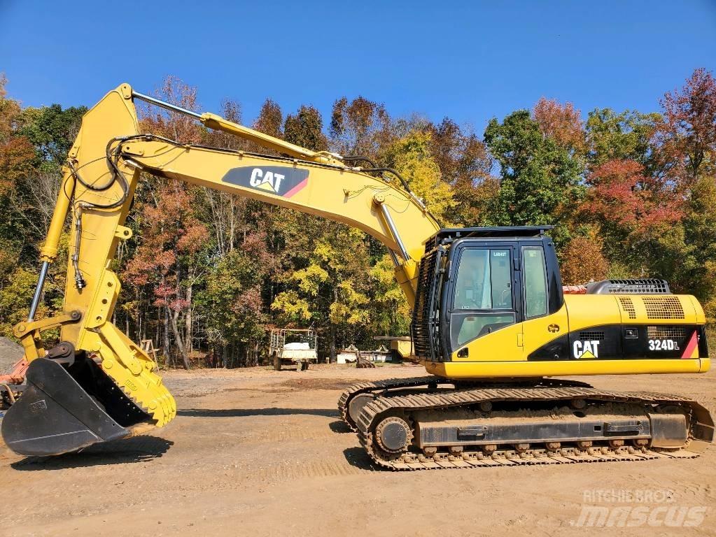 CAT 324D LC 履带挖掘机
