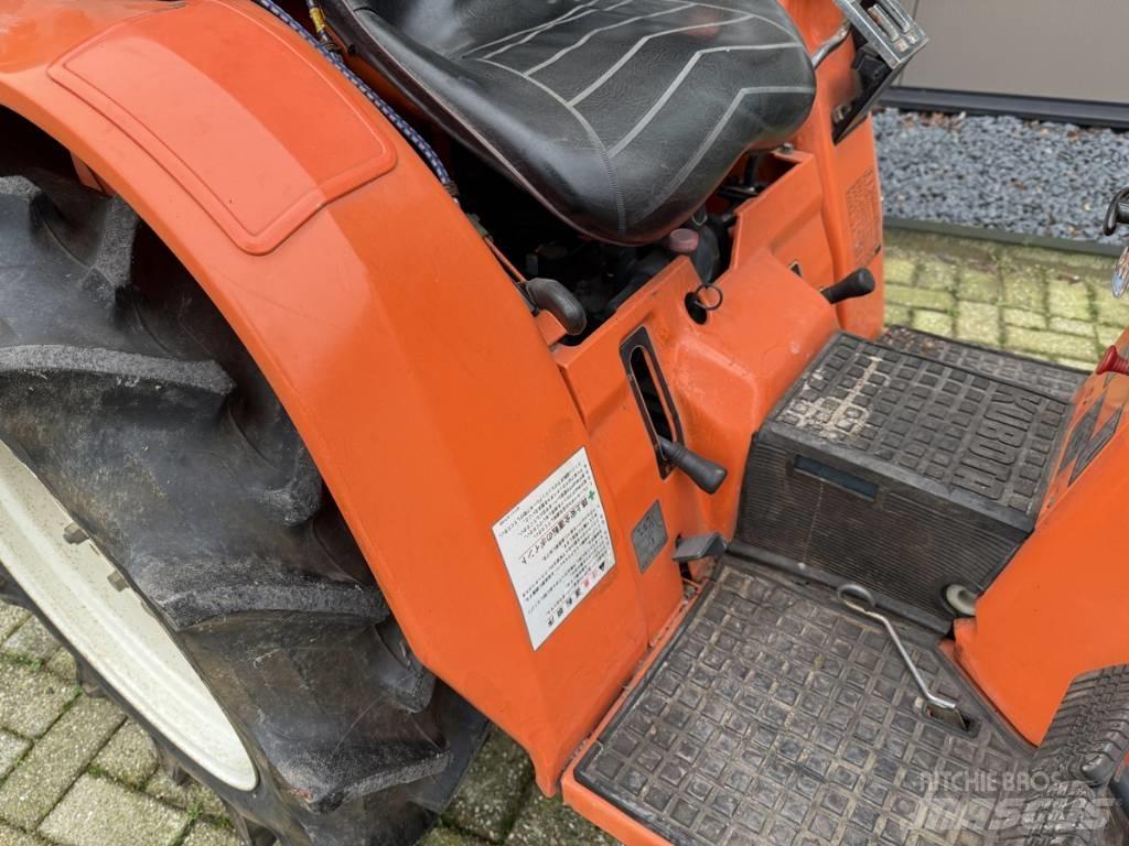Kubota Bultra  B1-17 拖拉机/农用车
