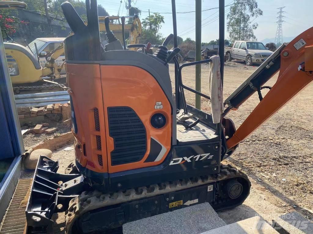 Doosan DX 17 小型挖掘机