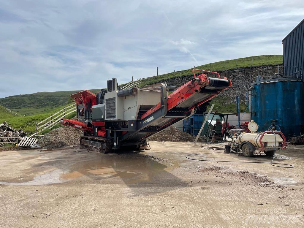 Sandvik QI340 移动式破碎机