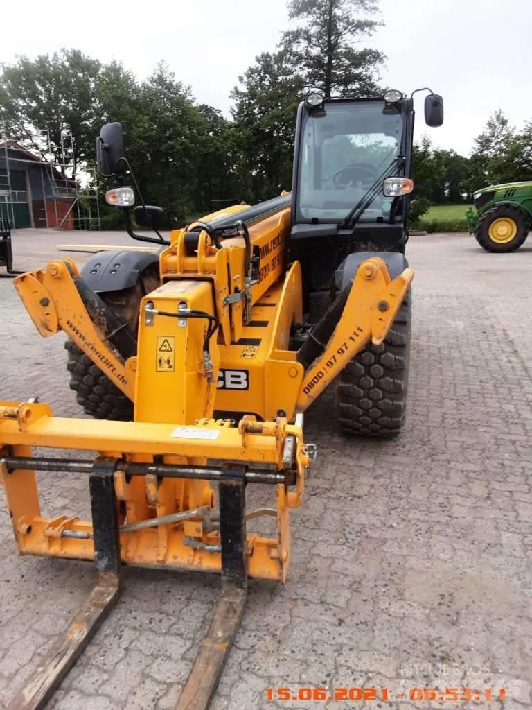 JCB 540-140 伸缩臂叉装车|叉装车