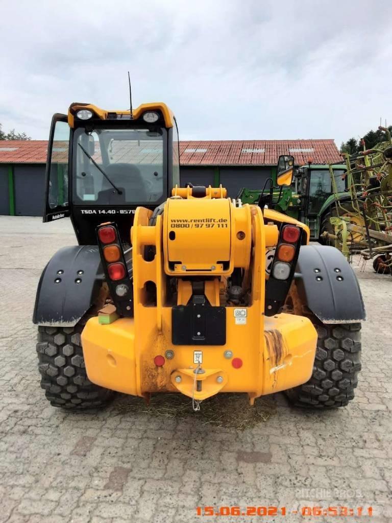 JCB 540-140 伸缩臂叉装车|叉装车