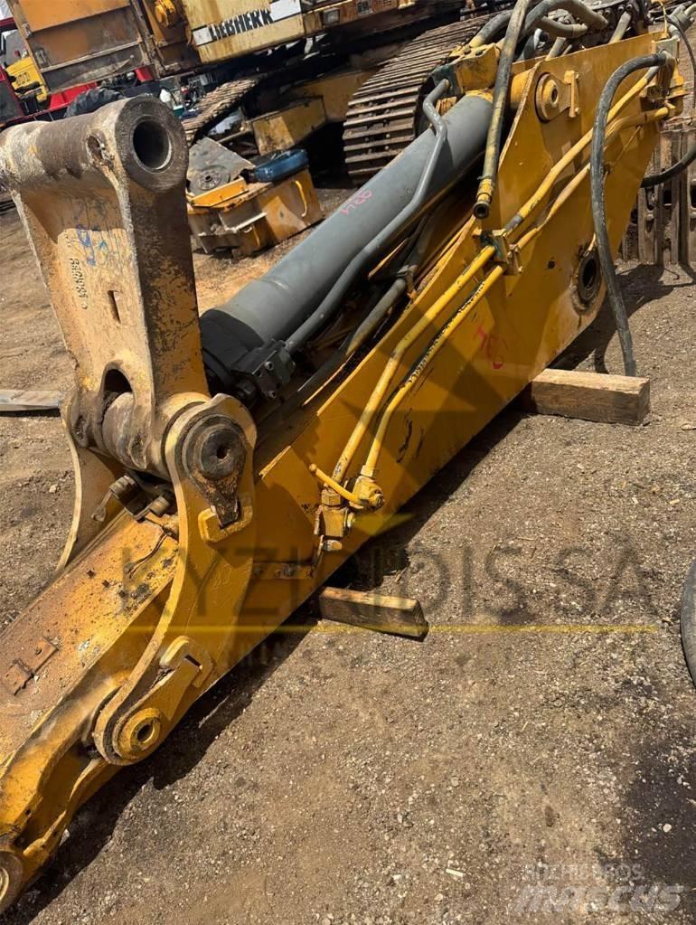 Liebherr R 934 吊杆和铲斗